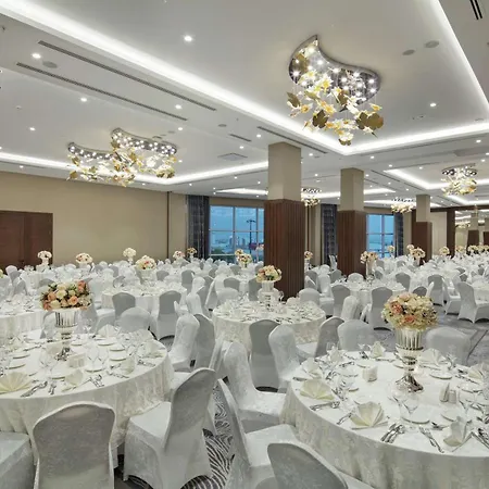 Doubletree By Hilton Отель 5*