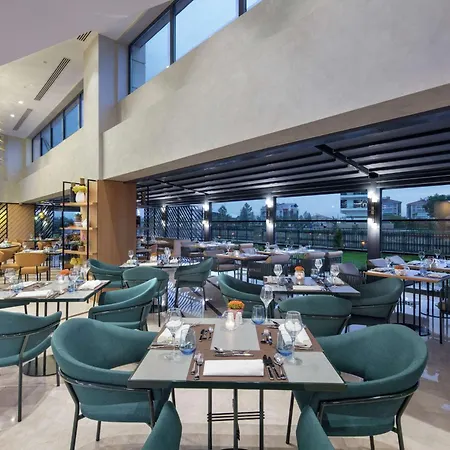 Doubletree By Hilton Отель 5*