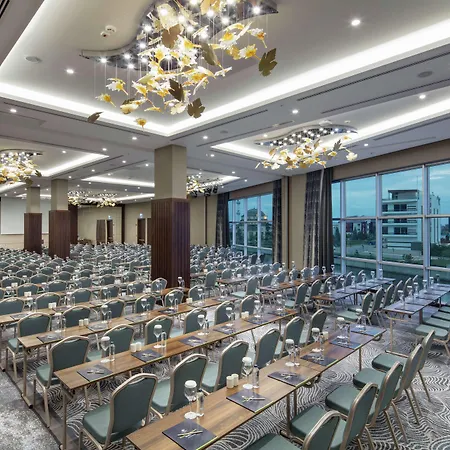 Doubletree By Hilton Отель 5*