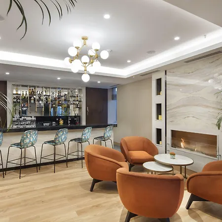 Hotell Doubletree By Hilton